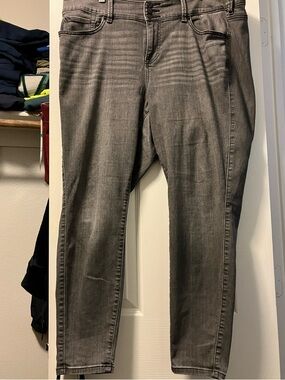 Women's Gray Stretch Jeggings - Comfortable Slim Fit